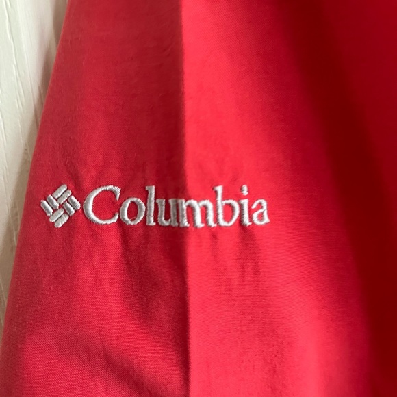 🌺Columbia Spring/Summer Coral Coloured Jacket - Picture 9 of 16